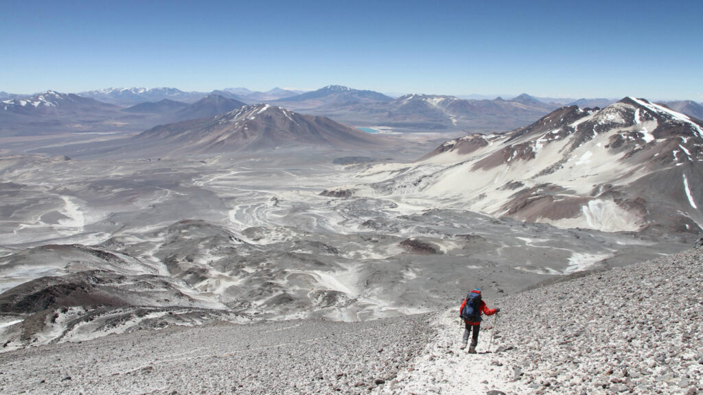 Découverte du Nevada Ojos del Salado : le plus haut volcan du monde en territoire chilien?