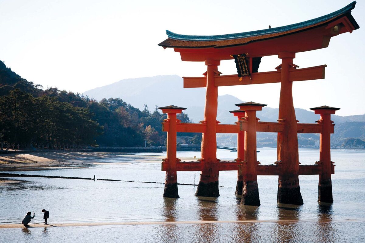Découvrir myajima : trésors cachés d’une île sacrée au Japon