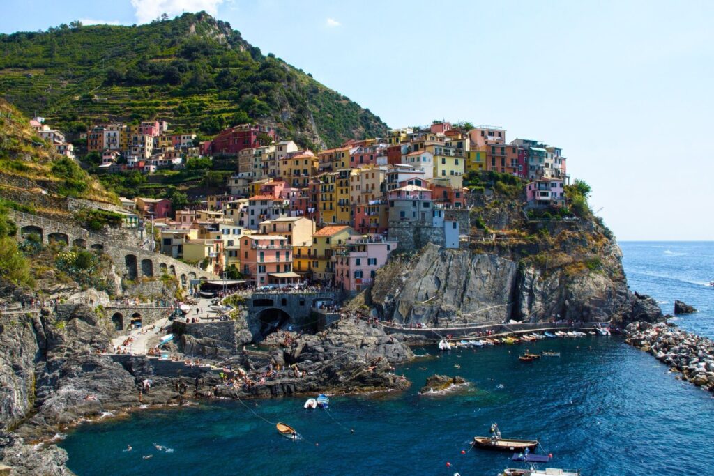 Découvrir les Cinque Terre à pied : quel itinéraire de randonnée choisir ?