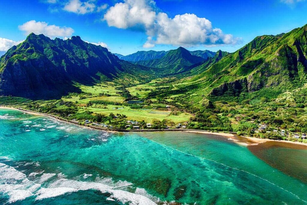 À la découverte des plages paradisiaques d’Hawaï : quelle île choisir pour vos vacances ?