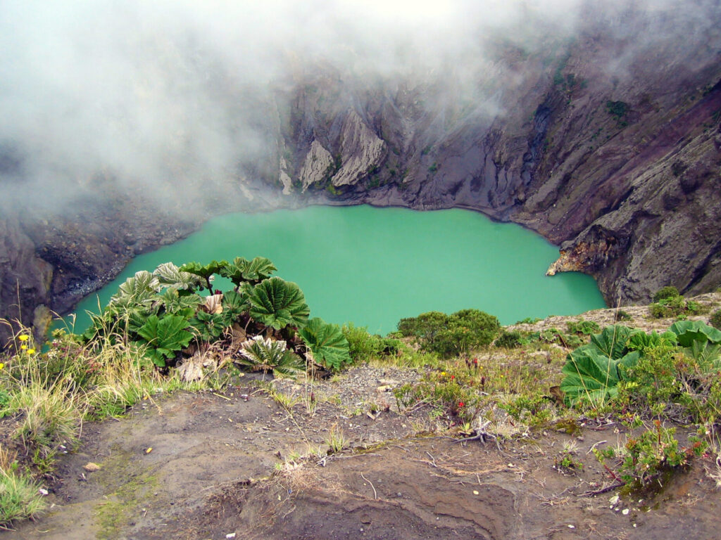 Découverte du volcan Irazú : un géant endormi au cœur du Costa Rica