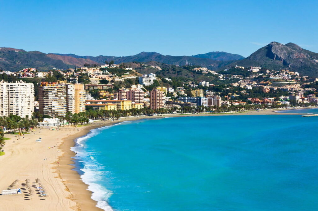Découvrir Malaga : guide complet pour un voyage inoubliable en Espagne