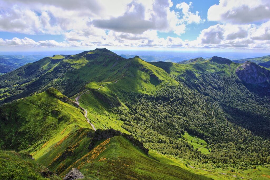 exploration et découverte : tout savoir sur le voyage perraud