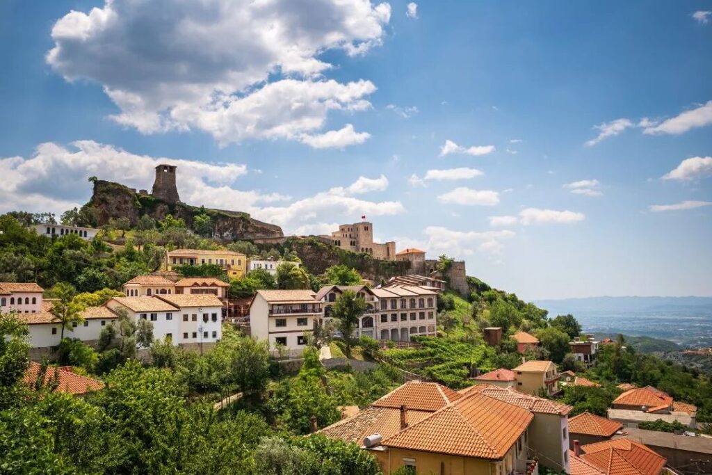 Découverte des perles urbaines d’Albanie : quelles villes visiter ?