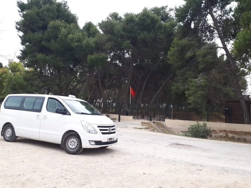 Quelle est la distance entre Tunis et Hammamet et comment la parcourir ?