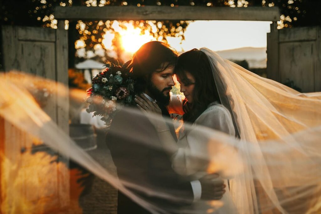 Un couple magique avis : est-ce vraiment la formule secrète pour un voyage de noces réussi ?