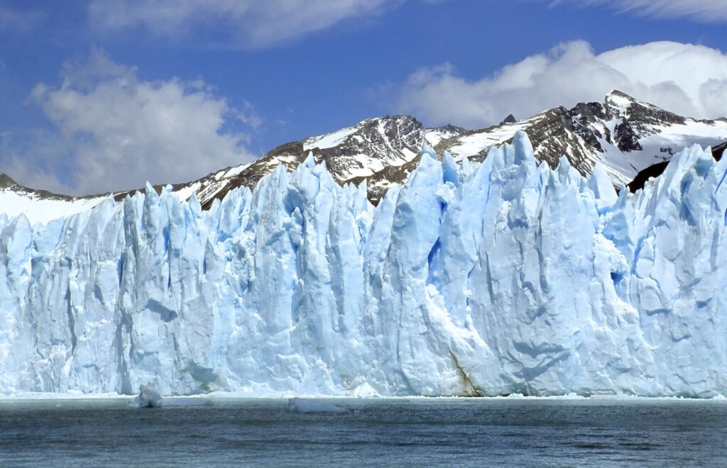 Découverte des glaciers argentins : une expédition à la conquête de la Patagonie.