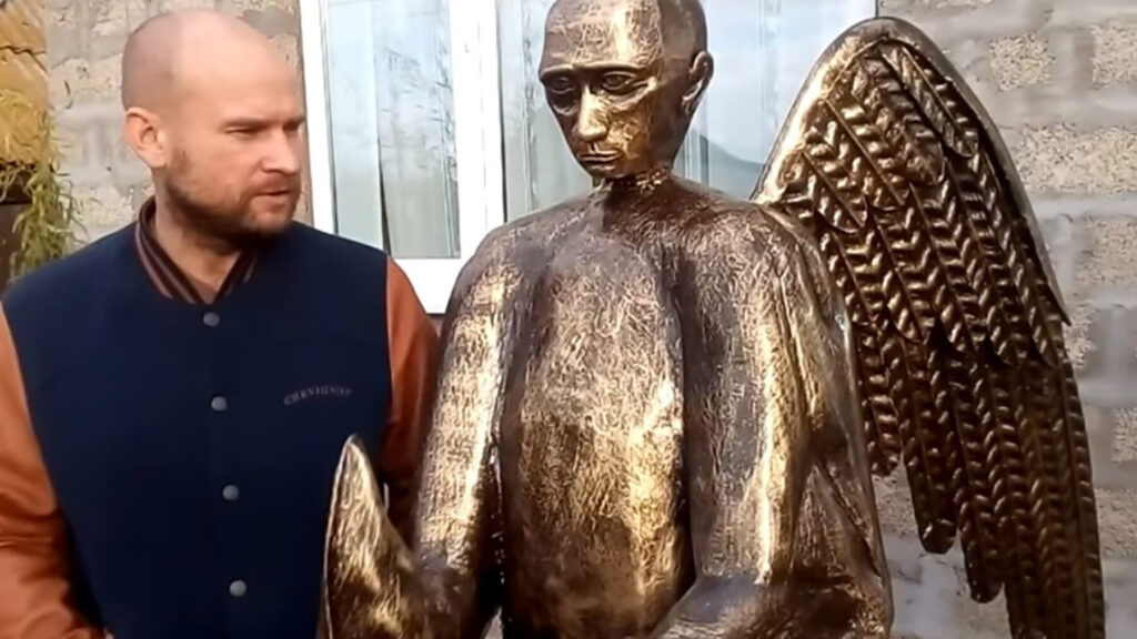 Quelle est la principale religion à Astrakhan et comment influence-t-elle la culture locale ?
