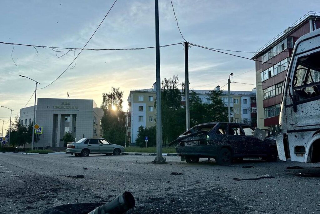 Combien de personnes vivent à Belgorod et comment évolue la population ?