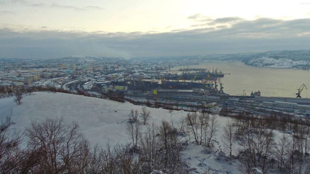 Témoignages de voyageurs sur Mourmansk en hiver : aurores boréales, Teriberka et moments forts